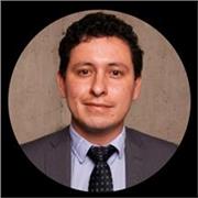 Clases de derecho laboral, pensional, civil y administrativo para estudiantes de pregrado y posgrado